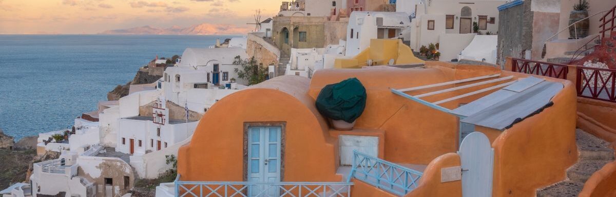 Kastro Oia Houses, Oia, Santorini, Greece.